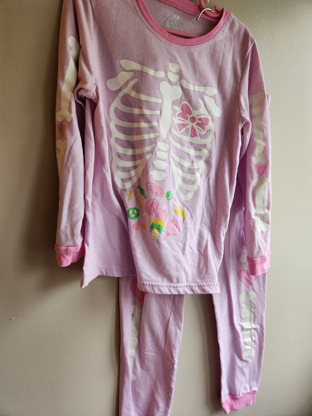Girls' Pink Skeleton Glow Pajama Set